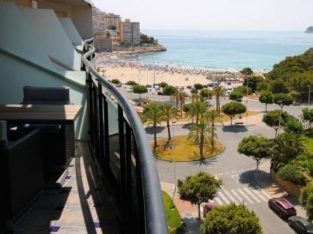 Недвижимость в Испании, Квартира на первой линии моря в Бенидорме